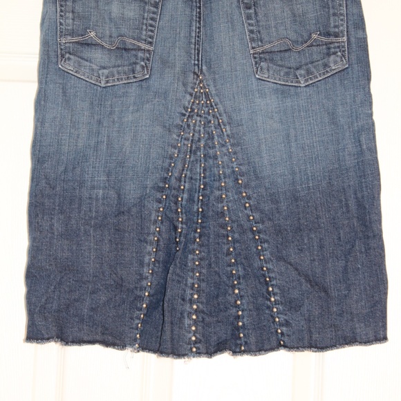 Brand: Mall Mankind. Size 30 (9/10). Blue Jean Skirt - Picture 3 of 4